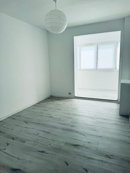 Titan Costin Georgian apartament 3 camere complet renovat